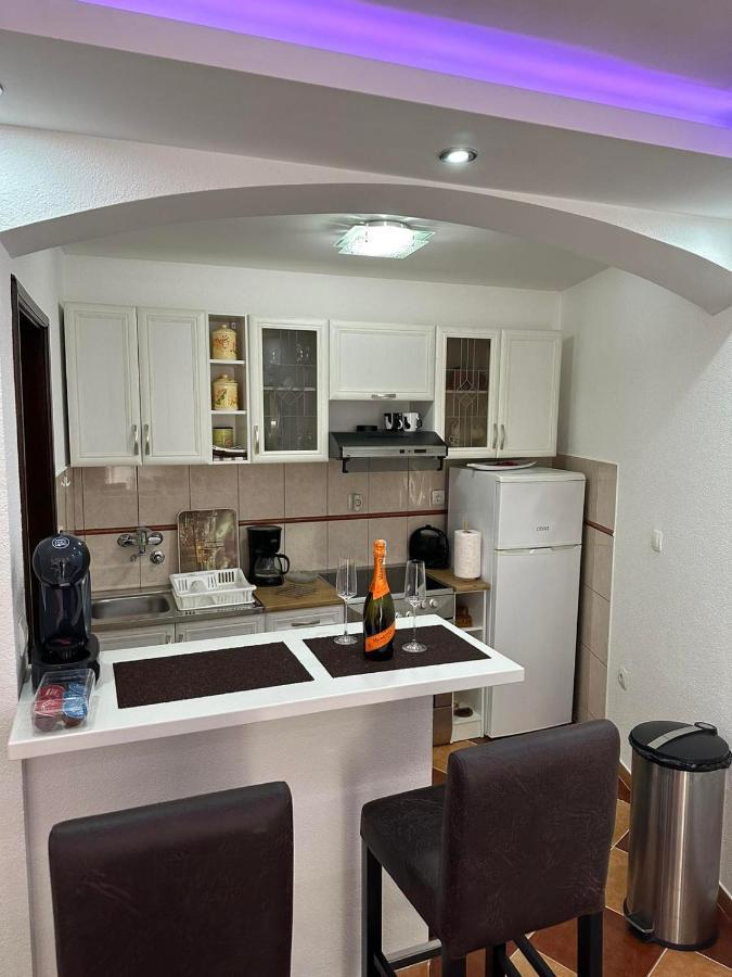 Sunshine Apartment With Private Pool And Parking Kotor Exterior foto